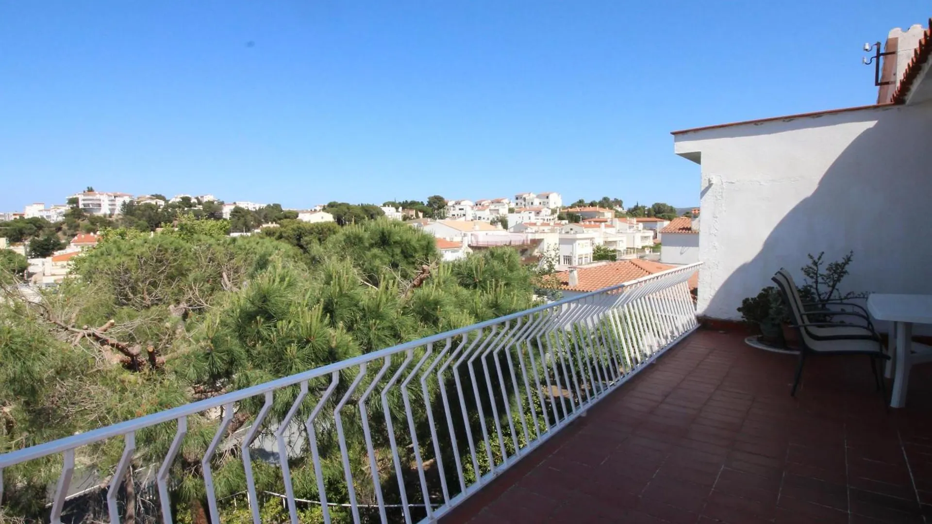 Apartment Apartamento Con Gran Terraza Y Vistas Panoramicas, A 300 M De La Playa. - Es-228-45 Llanca Spain