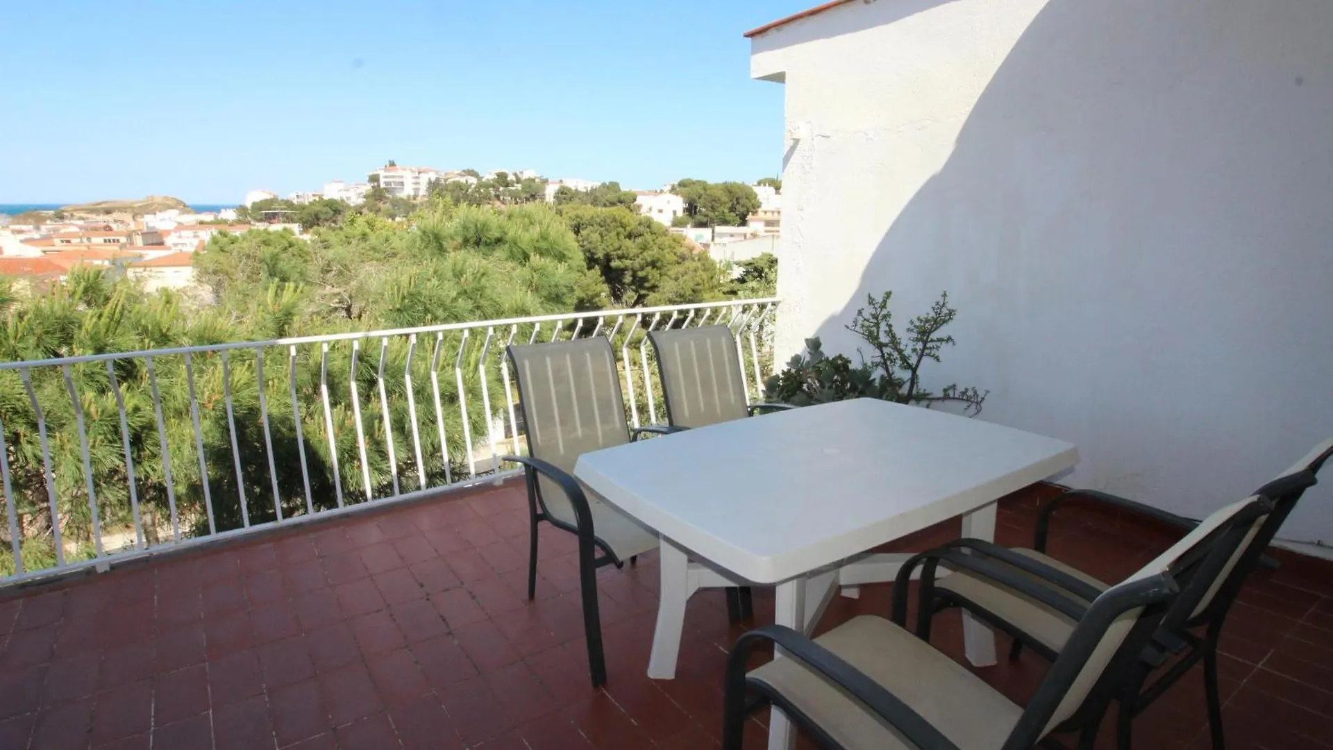 Apartamento Con Gran Terraza Y Vistas Panoramicas, A 300 M De La Playa. - Es-228-45 Llanca 0*,